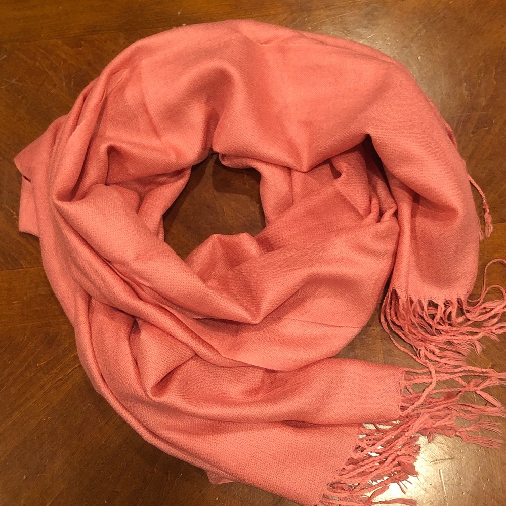 Pink cashmere scarf